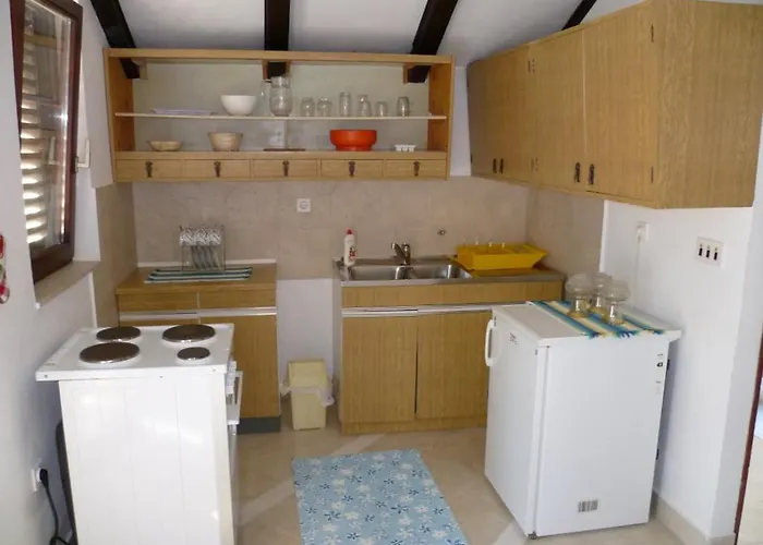 In With Balcony, W-lan, Washing Machine Appartement Zlarin