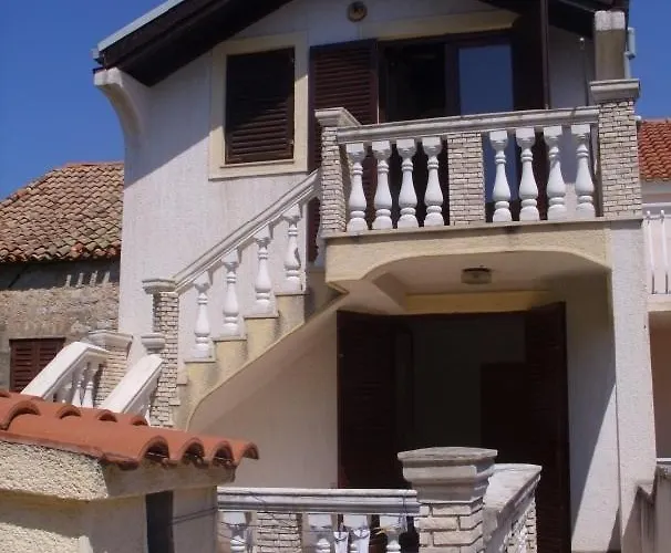 In With Balcony, W-lan, Washing Machine Appartement *