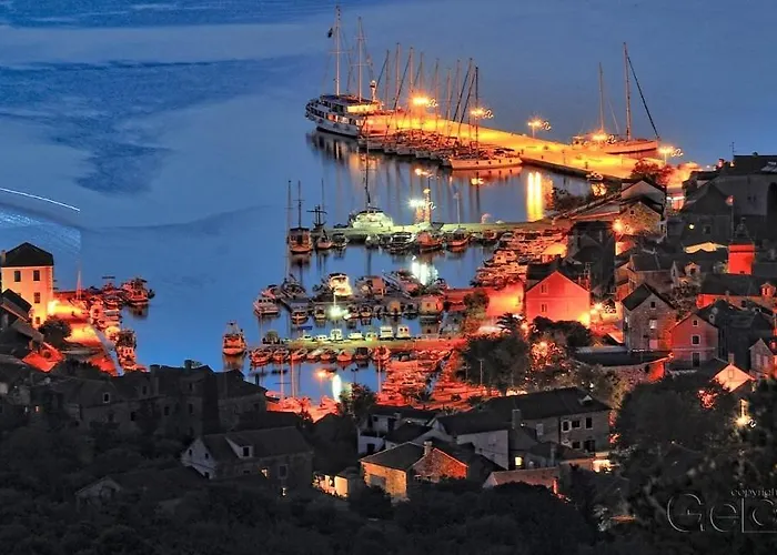 In With Balcony, W-lan, Washing Machine Appartement *